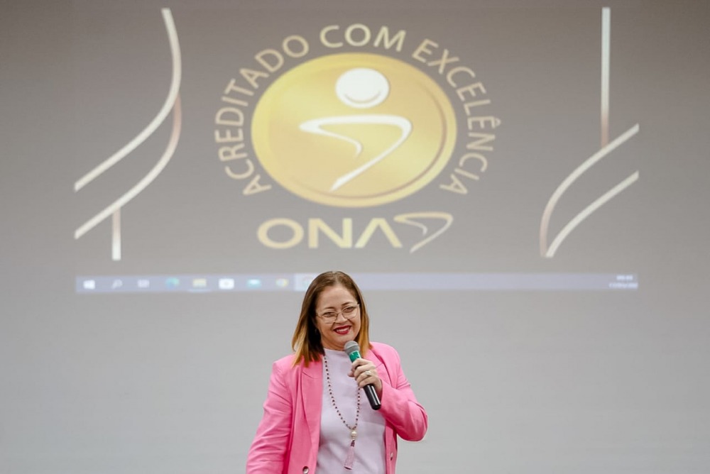 Governo de Goiás celebra manutenção do selo ONA 3 de excelência pelo Hugol