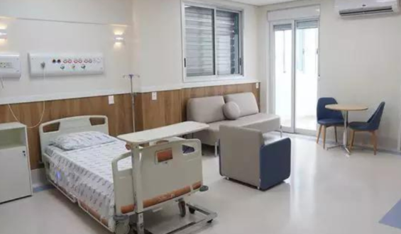 Governo de SP entrega primeiro Lucy Montoro com reabilitação auditiva