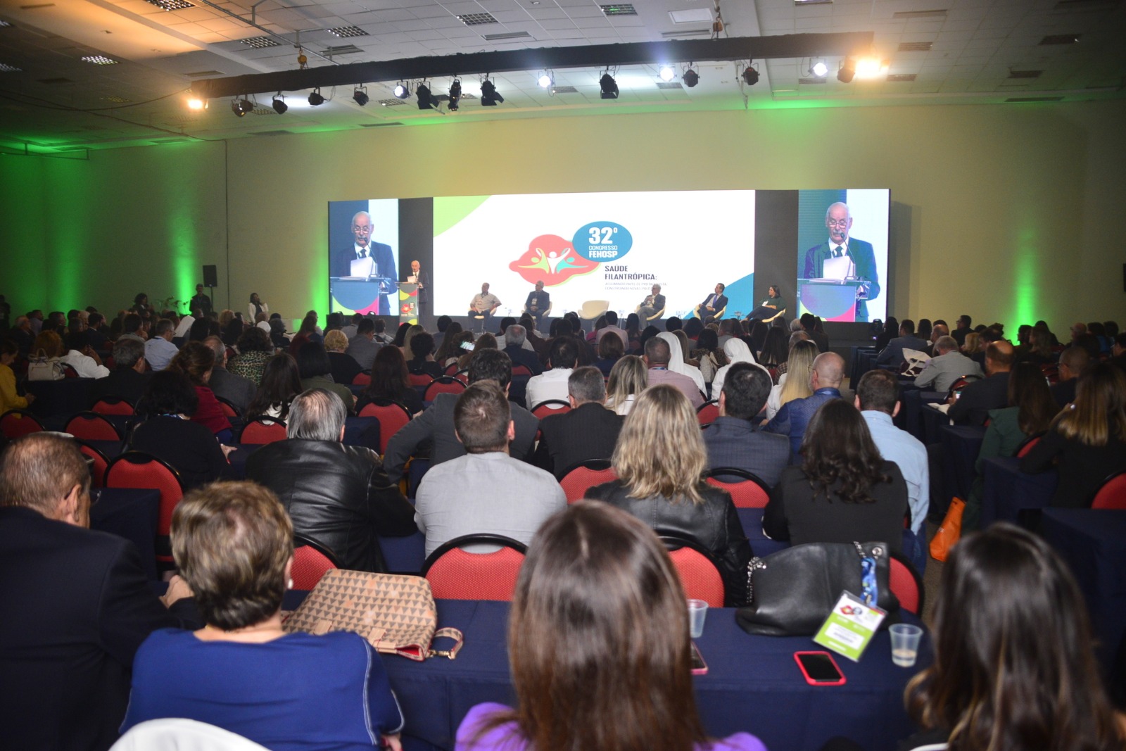 32º Congresso Fehosp reúne mais de mil participantes e 16 estados brasileiros