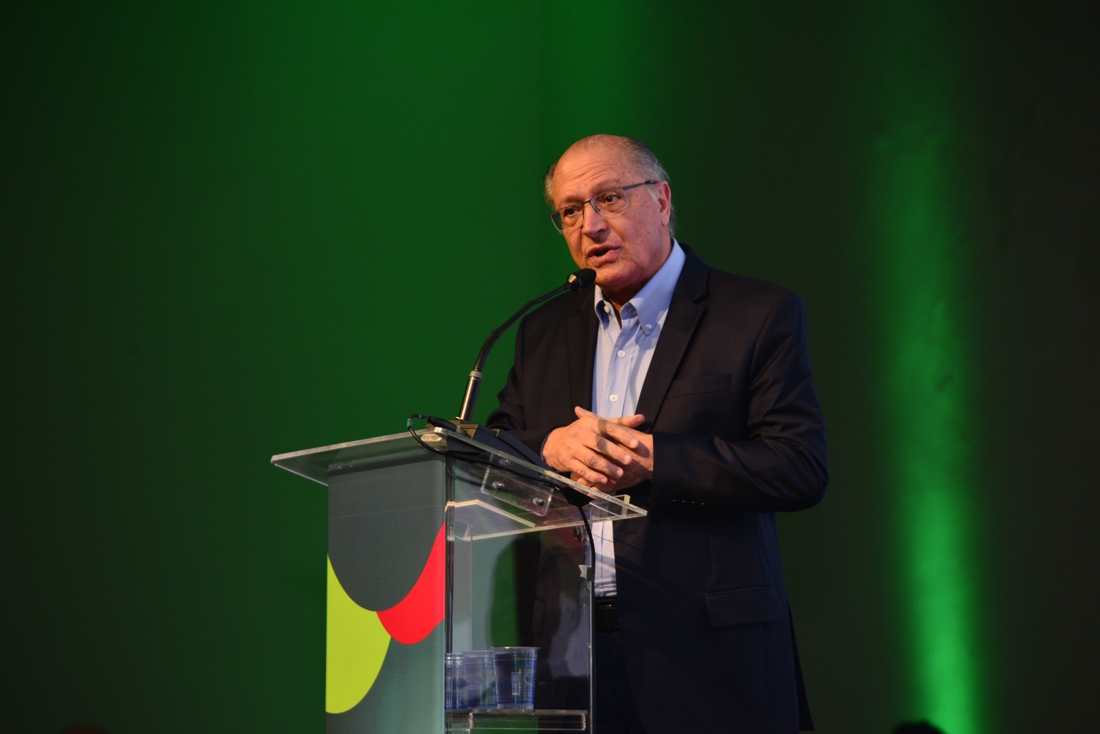 Vice-presidente da República firma apoio para avanço de projeto que reajusta a tabela SUS