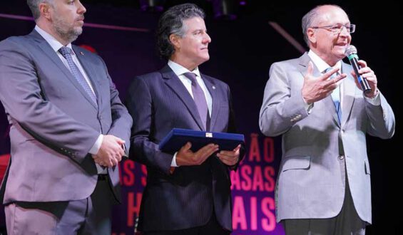 Autoridades prestigiam festa em comemoração aos 60 anos da CMB