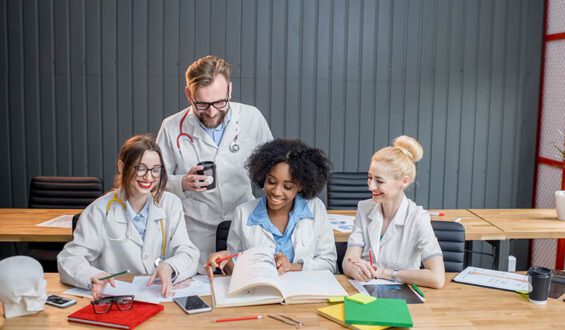 Santa Casa de São Paulo lança plataforma de educação online 