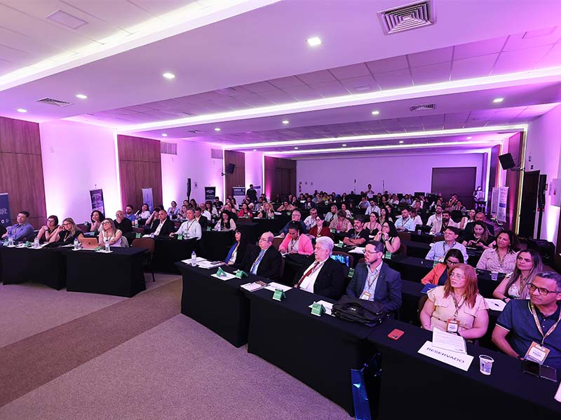 9º ConSindhosfil debate sobre inovação, IA e saúde mental