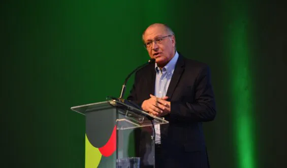 Vice-presidente da República firma apoio para avanço de projeto que reajusta a tabela SUS