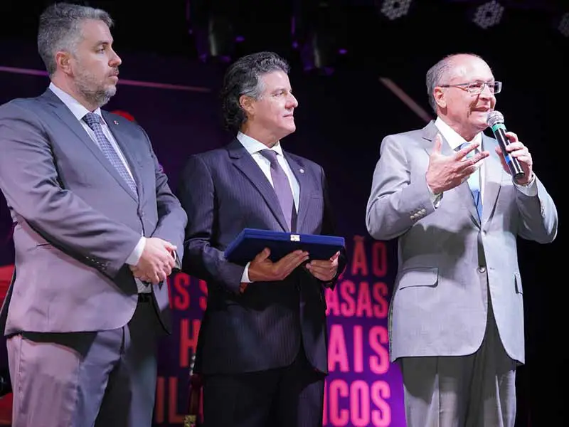 Autoridades prestigiam festa em comemoração aos 60 anos da CMB